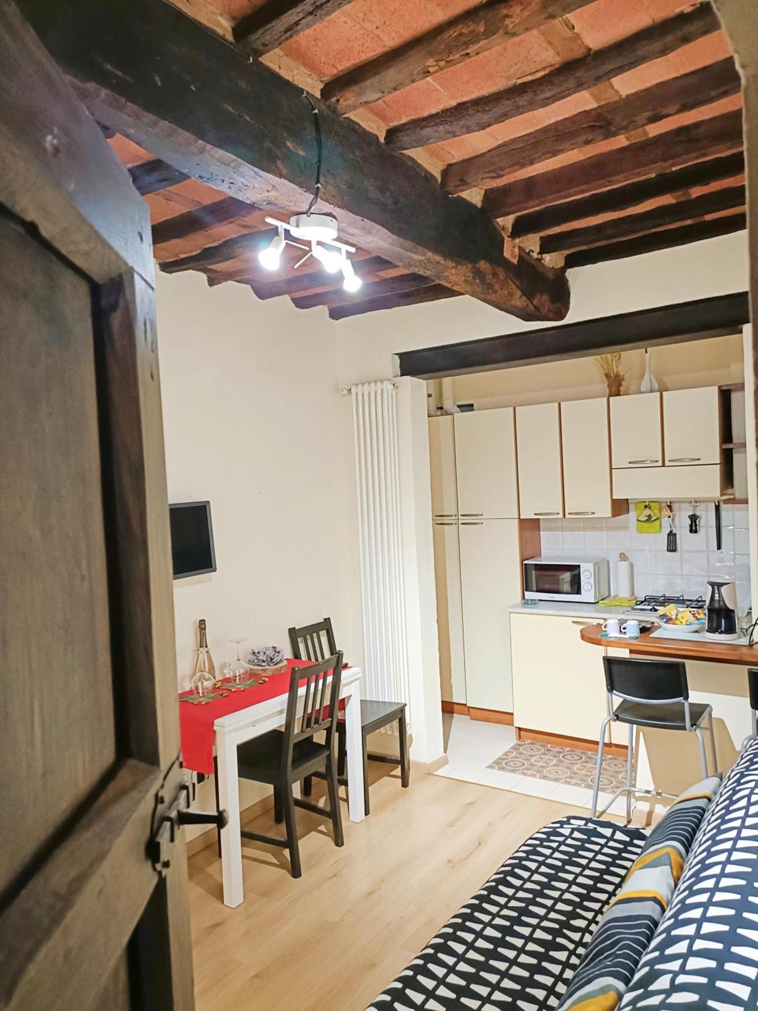 Il Giardino Segreto Apartment Лука Екстериор снимка